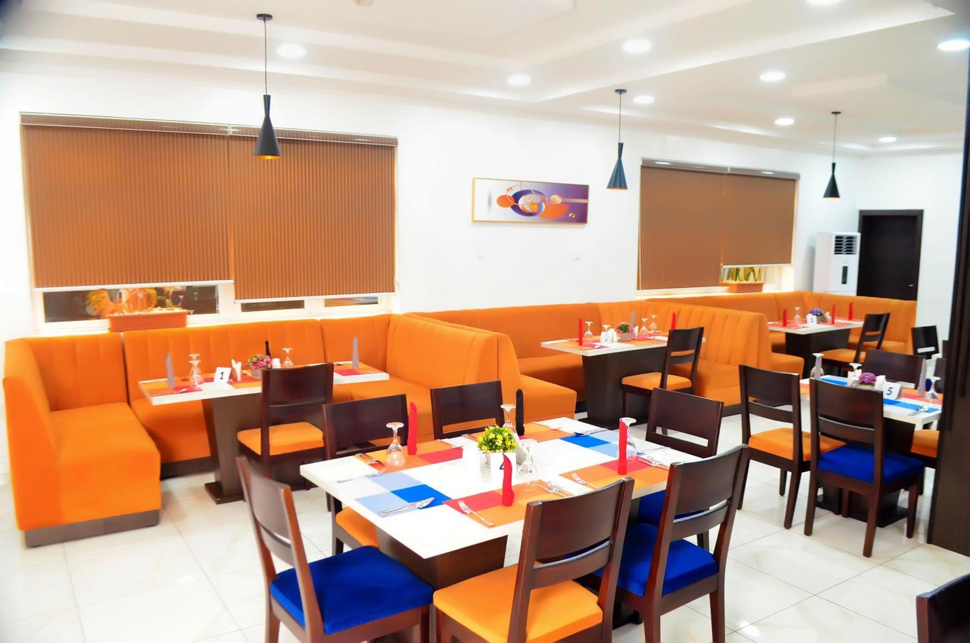 Proxima Centauri Hotel Port Harcourt Bagian luar foto
