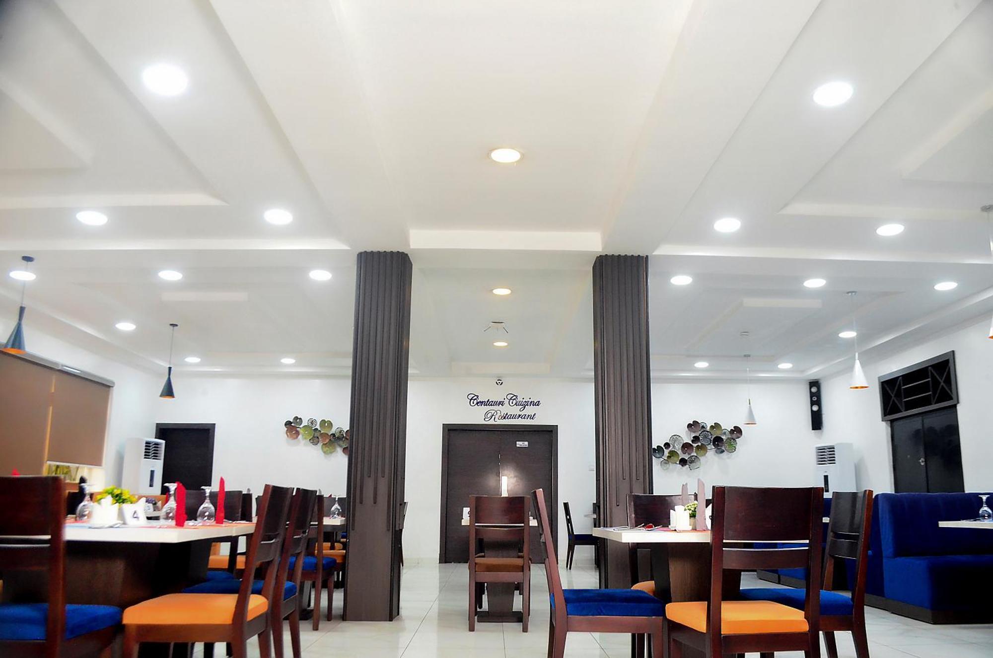 Proxima Centauri Hotel Port Harcourt Bagian luar foto